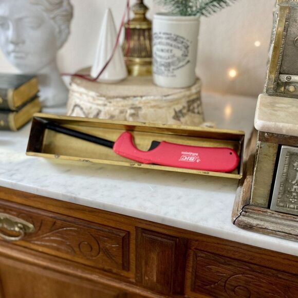 Vintage Hammered Brass Long Matchbox Match Box Candle Accessory Storage - Picture 8 of 10